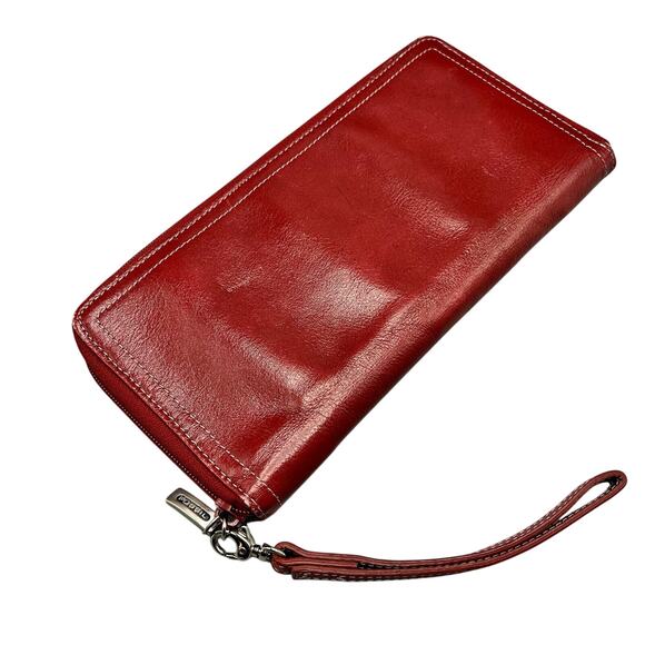 Fossil Red Leather Zip Around Travel Passport Organizer Wristlet Wallet Purse - Picture 4 of 16